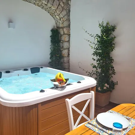 Tiberio House & Apartment